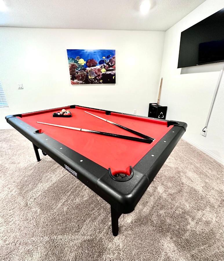 Spacious House, 5 Bedrooms, Sleeps 12, Near Las Vegas Strip And Airport Exterior photo